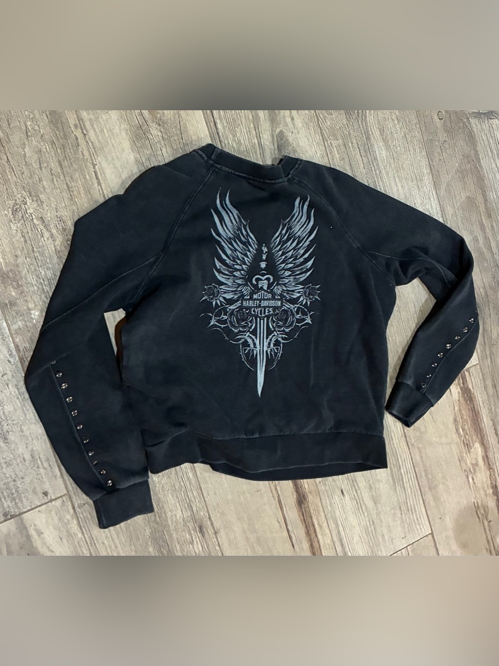 Harley-Davidson Women’s M Studded Cutout Wing Graphic Sweatshirt - Picture 10 of 10